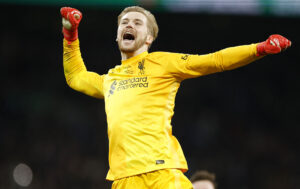 Caoimhin Kelleher blev den helt store helt, da Liverpool slog Chelsea i Carabao Cup-finalen efter straffesparkskonkurrence.