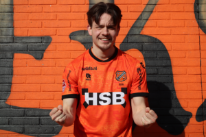 Oskar Buur fortsætter karrieren i hollandske FC Volendam