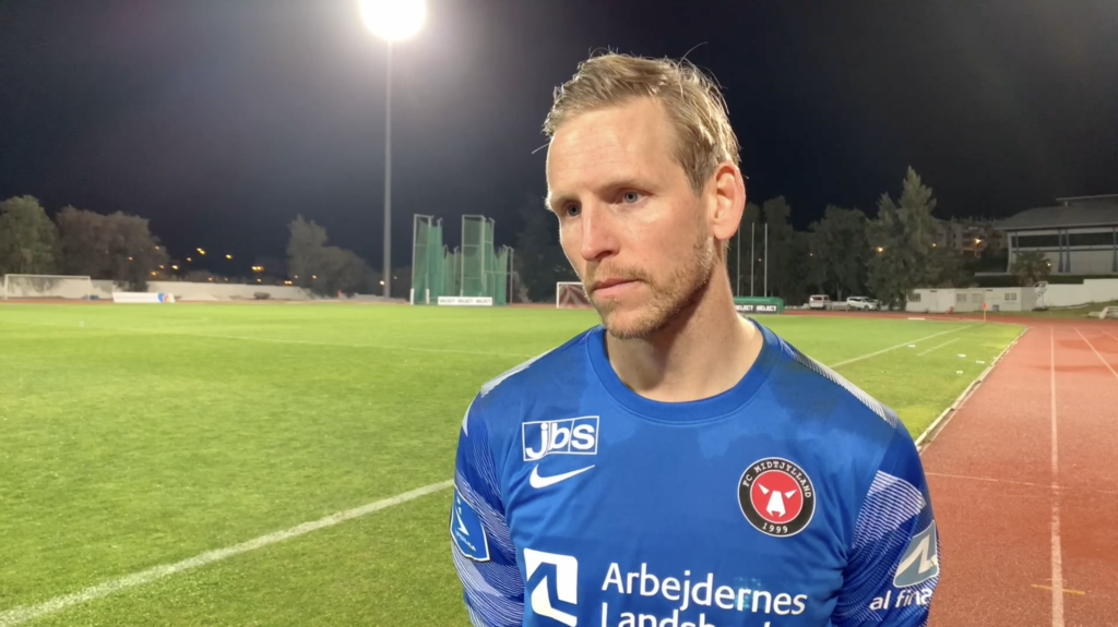 David Ousted var ikke tilfreds efter FC Midtjyllands nederlag til Breidablik ved Atlantic Cup.