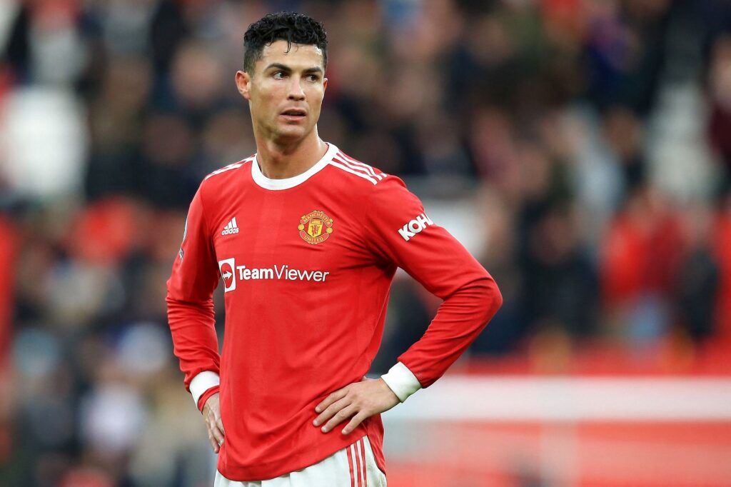 Cristiano Ronaldo er ikke med for Manchester United i Premier League-kampen mod Manchester City.