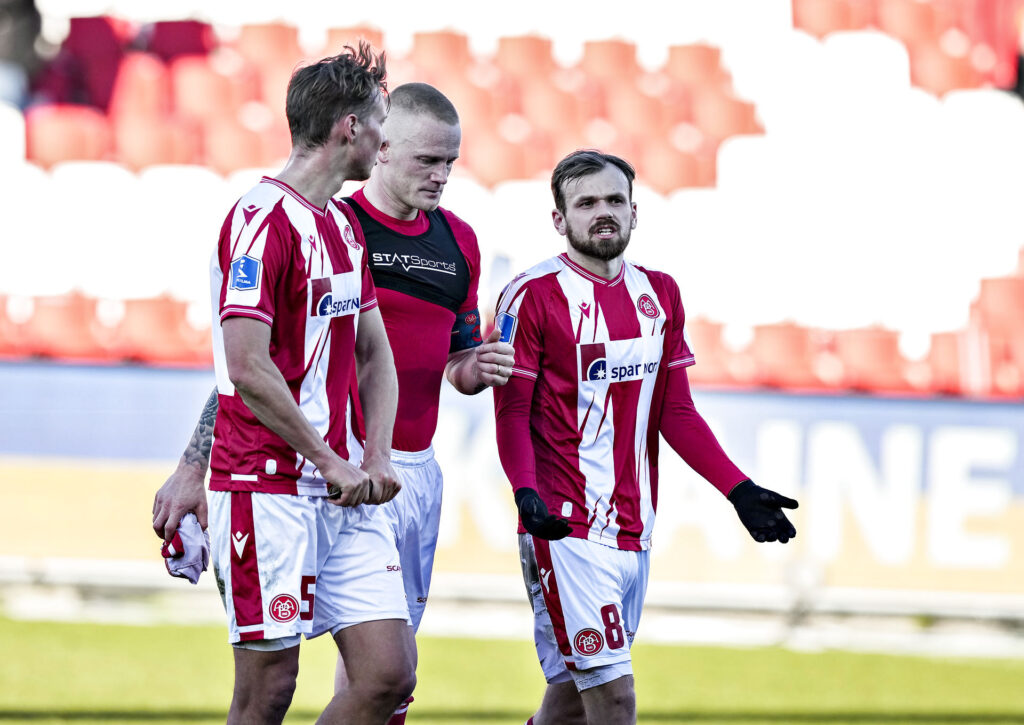 Superligaklubben AaB kunne tirsdag præsentere et underskud på 15,3 millioner kroner for 2021.