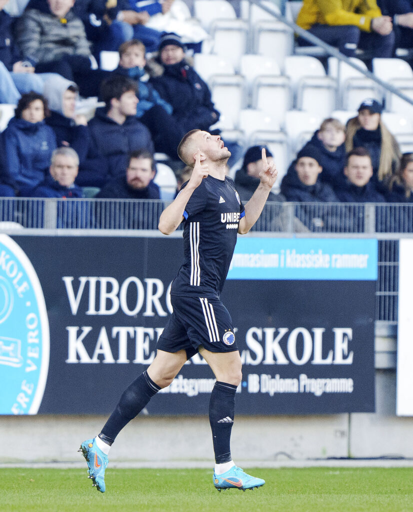 Denis Vavros frisparksmål mod Viborg FF i Superligaen er kåret til månedens mål i Superligaen.