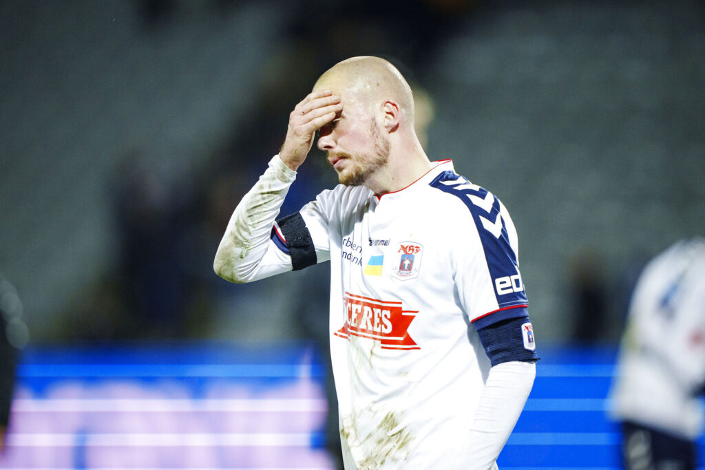 Nicolai Poulsen blev svinet til af sin tidligere holdkammerat Kamil Grabara efter kampen mod Viborg FF