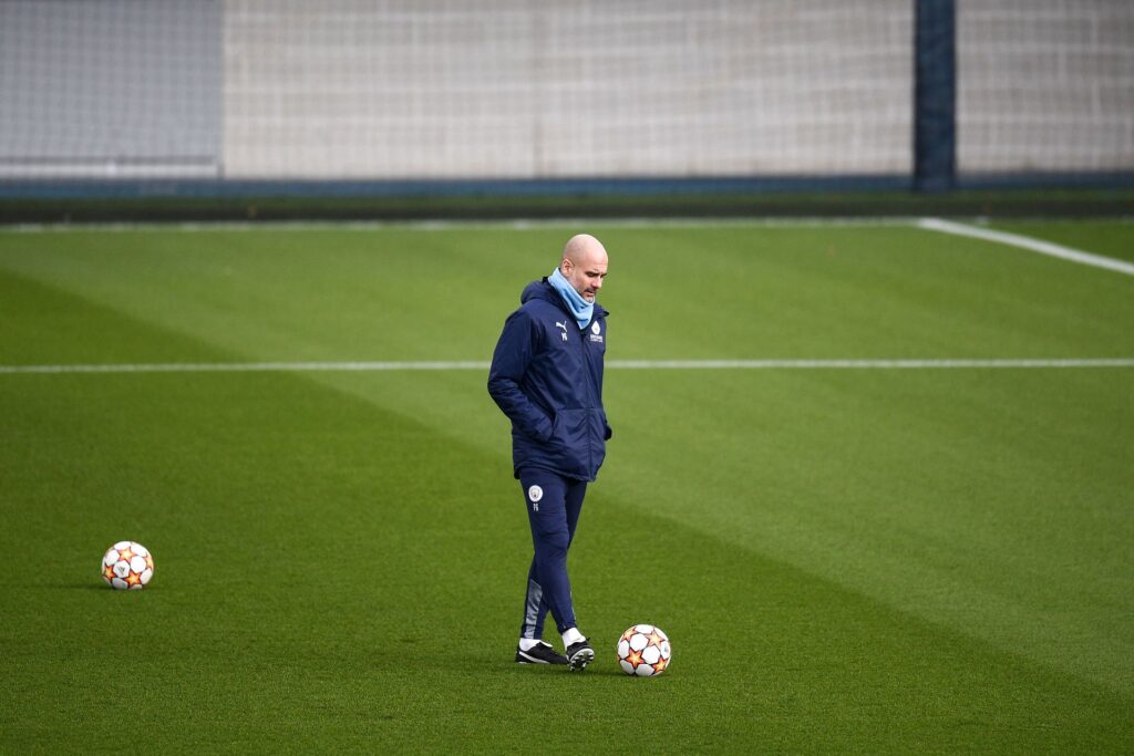 Pep Guardiola er sur på Kyle Walker forud for Champions League-opgøret mod Sporting.