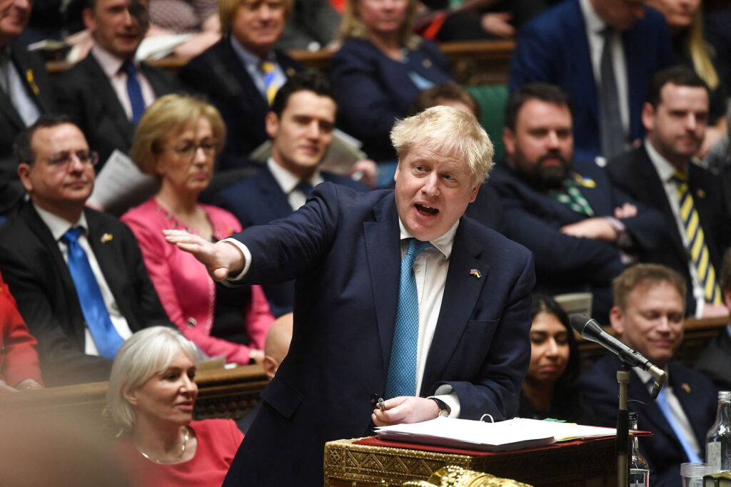 Boris Johnson raser over Chelsea-slagsange.