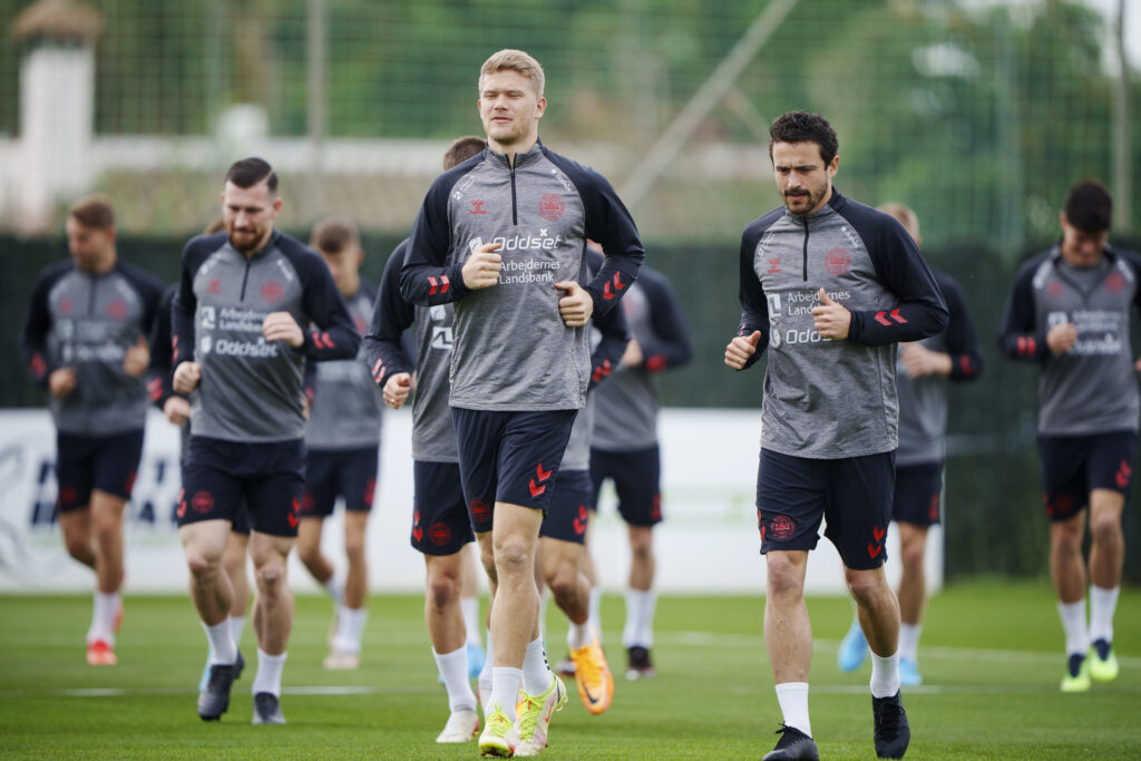 Thomas Delaney beundrer sin landshold og midtbanekollega, Pierre Emile Højbjerg, for at have gennemgået en helt særlig udvikling.