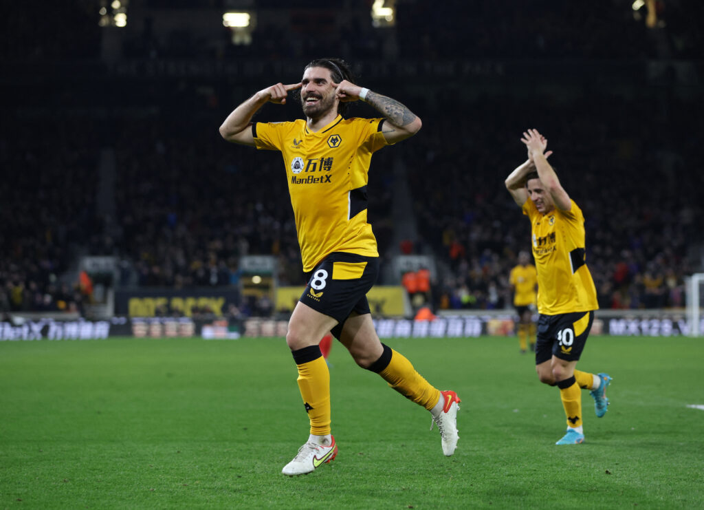 Wolverhamptons Ruben Neves er et varmt emne hos både Arsenal og Manchester United.