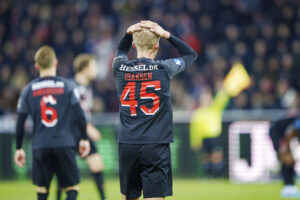 Gustav Isaksen er klar til at tage kampen op mod Anders Dreyer