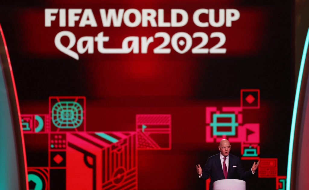 FIFA's præsident, Gianni Infantino, afviser rygterne om at ændre på længden af spilletiden ved VM i Qatar 2022