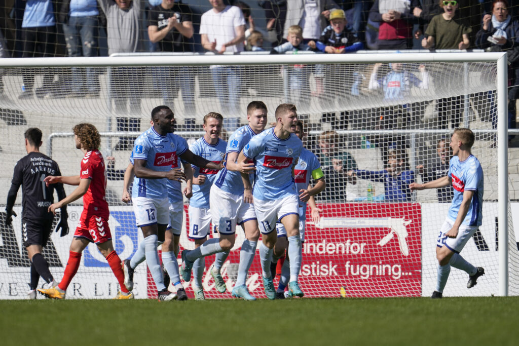 Emil Berggreen raser over annulleret mål mod AGF i Superligaen.