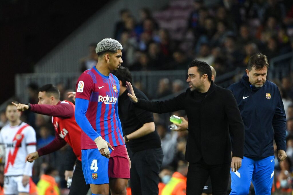 Ronald Araújo ser ud til at fortsætte karrieren i Barca.