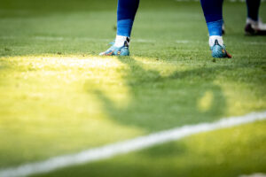 Brøndbys Stadion er hybridbane og det er vejen frem