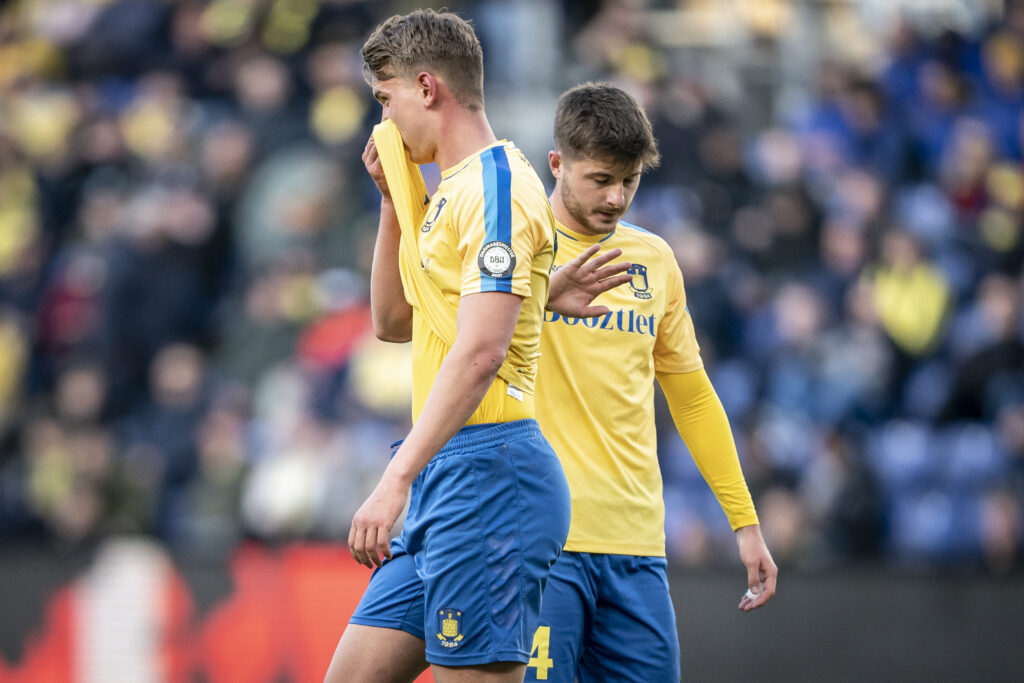 Brøndby IF er uden flere profiler, heriblandt Andreas Maxsø, når de møder Randers FC i Superligaen.