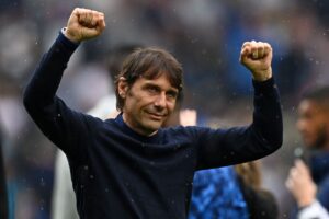 Antonio Conte får selskab af Ivan Perisic i Tottenham