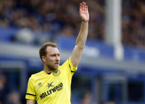 Gary Neville mener, Christian Eriksen bør være i spil i storklubber