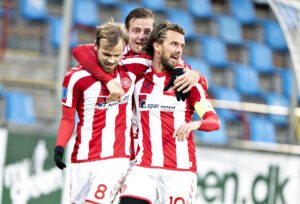 Iver Fossum kan være på vej væk fra AaB