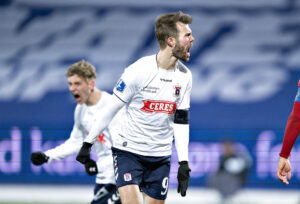 Patrick Mortensen scorede to mål i træningskampen mod AaB