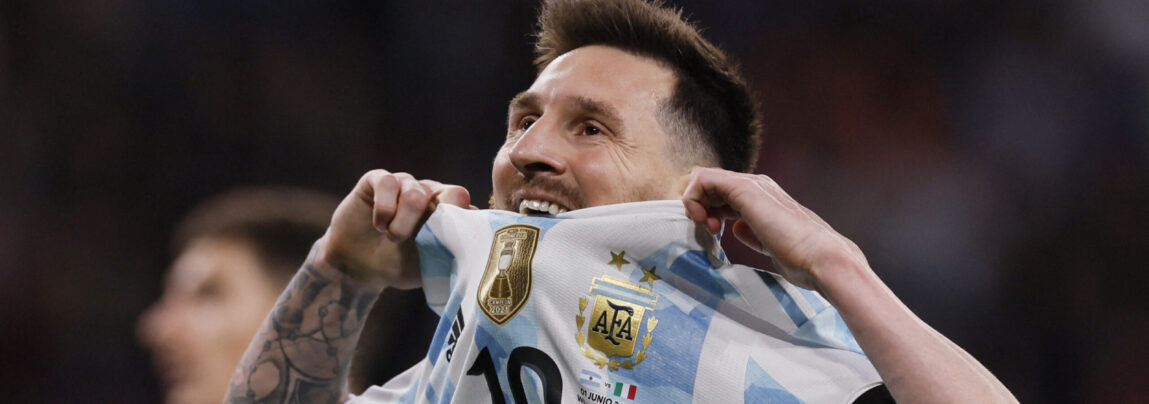 Argentinas landstræner håber, at Messi fortsætter på det argentinske landshold efter VM 2022 i Qatar.