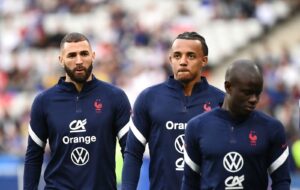 Jules Koundé forhandler angiveligt med FC Barcelona