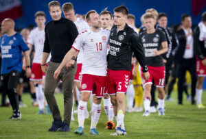 Joakim Mæhle, Christian Eriksen, West Ham, Premier League.