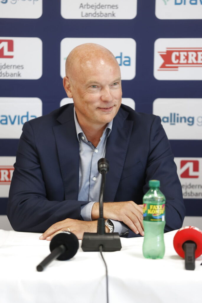 Uwe Rösler, AGF, Ny cheftræner AGF, Superligaen, De Hviie.