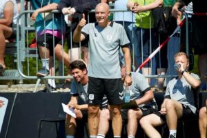 Uwe Rösler er godt tilfreds med AGF-holdets forfatning efter første træningskamp.