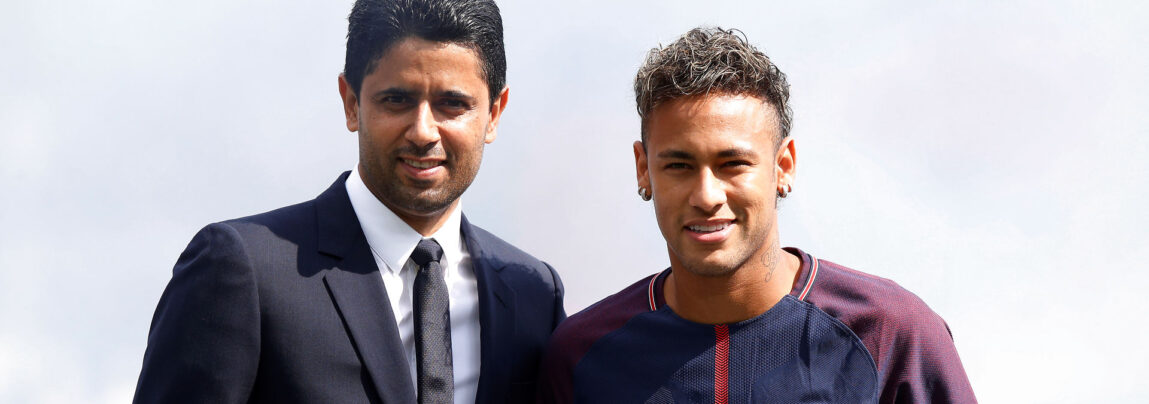 Neymar har rekorden blandt de største transfers i historien - han blev solgt for 222 mio. €