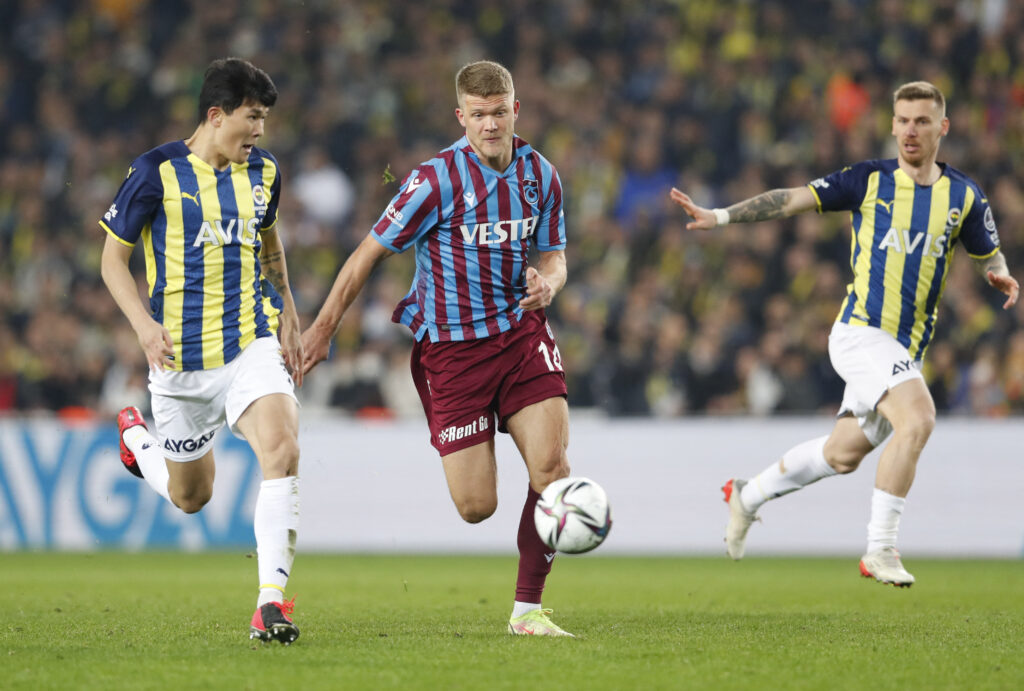 Andreas Cornelius Trabzonspor Transfer