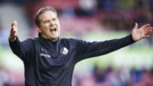 Thomas Thomasberg regner med at præsentere en ny forsvarsspiller snart