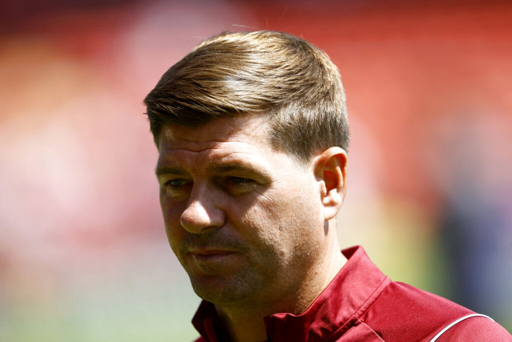 Steven Gerrard har indført strenge bøder til Aston Villas bedste spillere