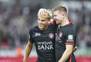 Gustav Isaksen og Mads Døhr Tychosen kan se frem til svær CL-modstander