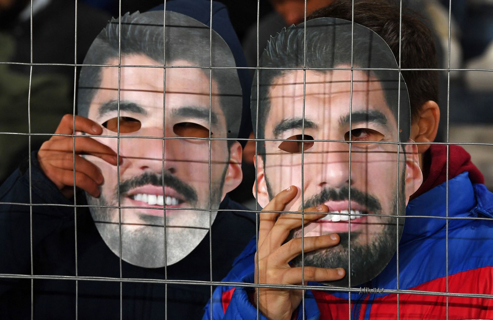 Luis Suárez har mange fans i sin gamle klub Nacional og fansene vil have den populære angriber tilbage