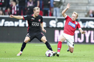 Anders Klynge i kamp for Silkeborg IF mod FC Midtjylland i Superligaen