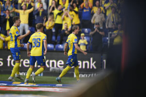 Polske fans trak knive mod Brøndby fans