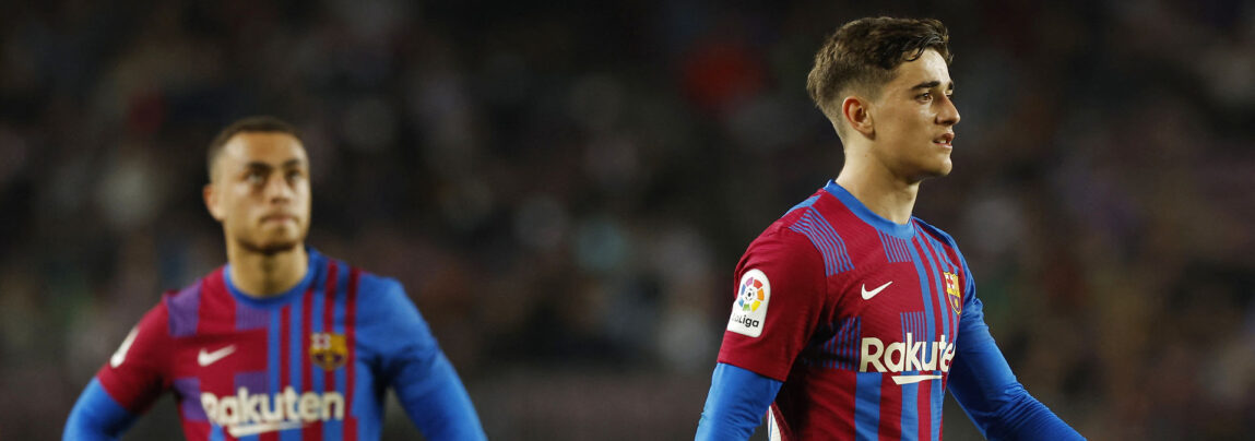 Sergiño Dest kan være på vej til et skifte fra FC Barcelona til Manchester United i Premier League