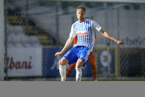 Kasper Larsen skifter til ungarsk fodbold på lejeaftale