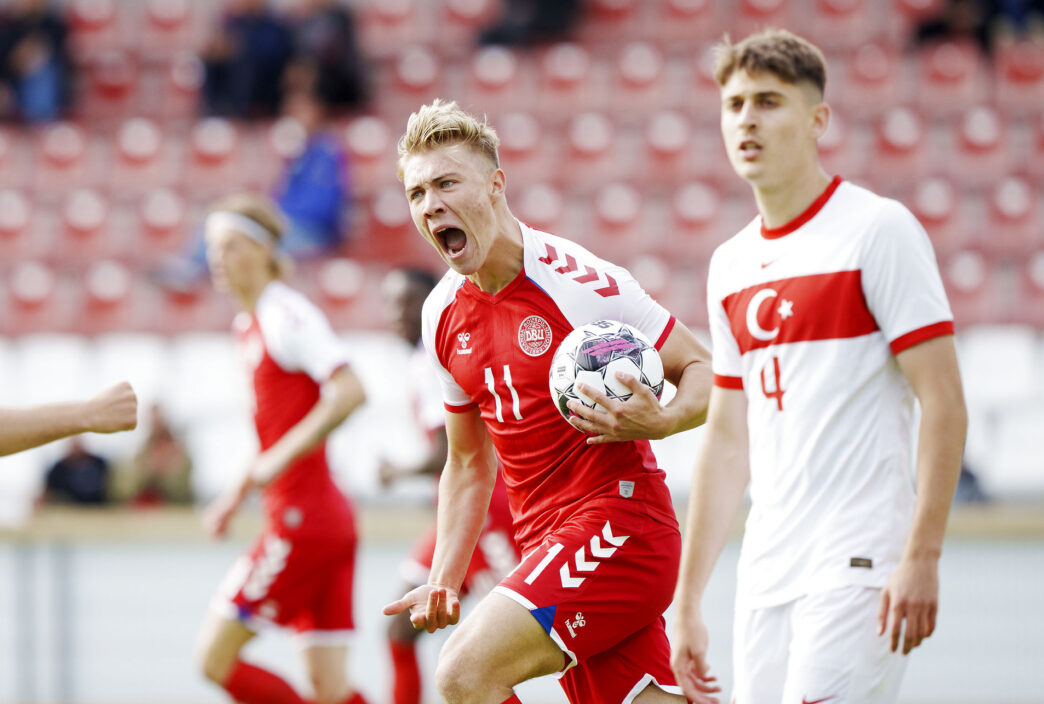 Rasmus Højlund får stor ros for sit spil i den østrigske Bundesliga
