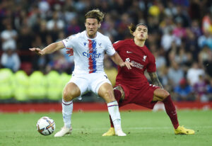 Joachim Andersen i duel med Darwin Nunez