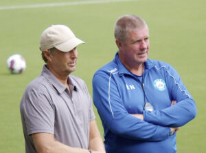 Landstræner Kasper Hjulmand på besøg til Silkeborg IF træning med Kent Nielsen