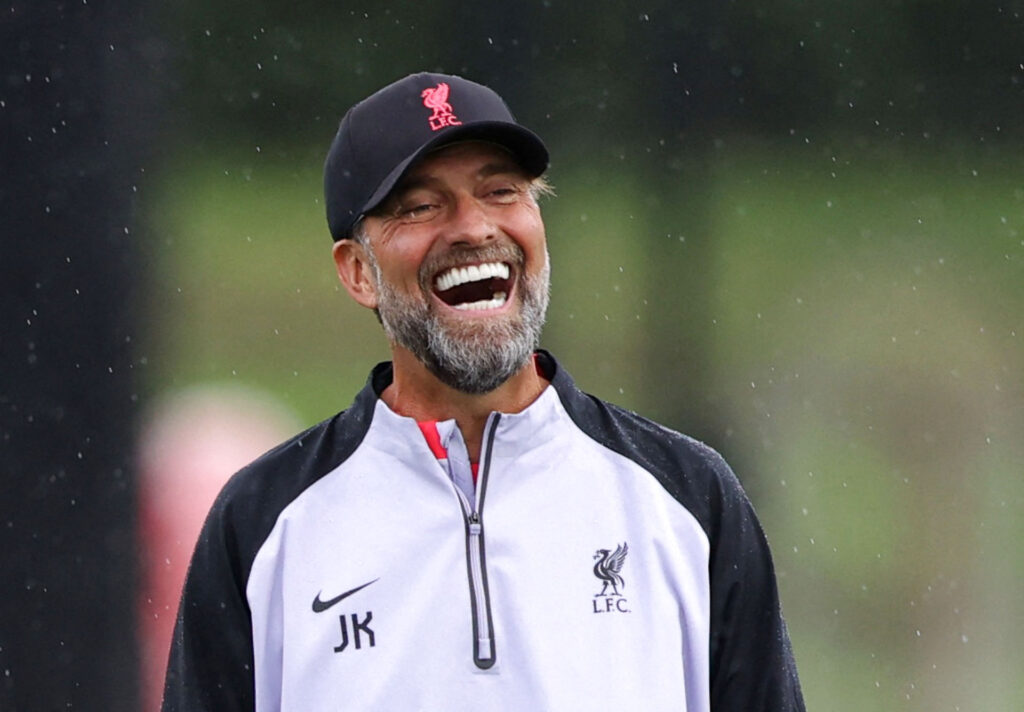 Jürgen Klopp smiler men det har været en dårlig start for Liverpool i denne sæson