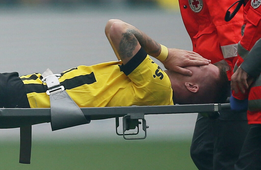 Dortmund Marco Reus skade Schalko vrikker om