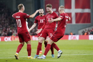 Andrea Skov Olsen har netop scoret til 2-0 mod Frankrig i Nations League i Parken