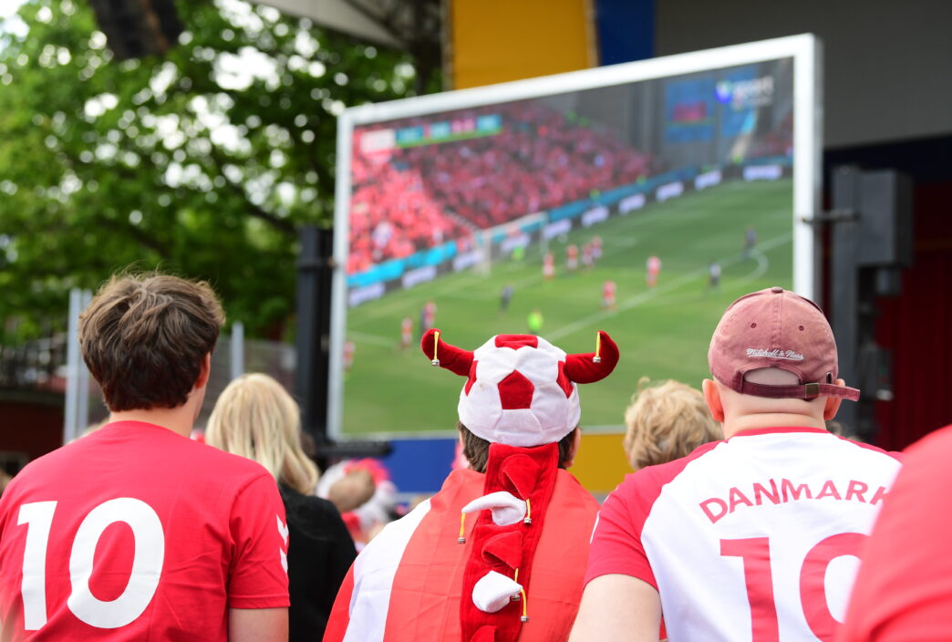 Danske kommuner dropper fan-arrangementer under VM 2022 i Qatar.