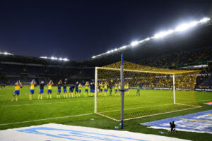 Ung islænding træner med i Brøndby