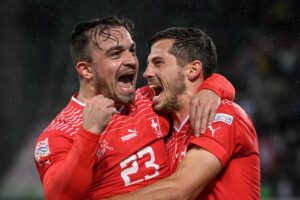 Schweiz er med, når VM 2022 i Qatar løber af stablen. Her møder de Serbien, Cameroun og ikke mindst favoritterne fra Brasilien. Se Schweiz VM trup her.