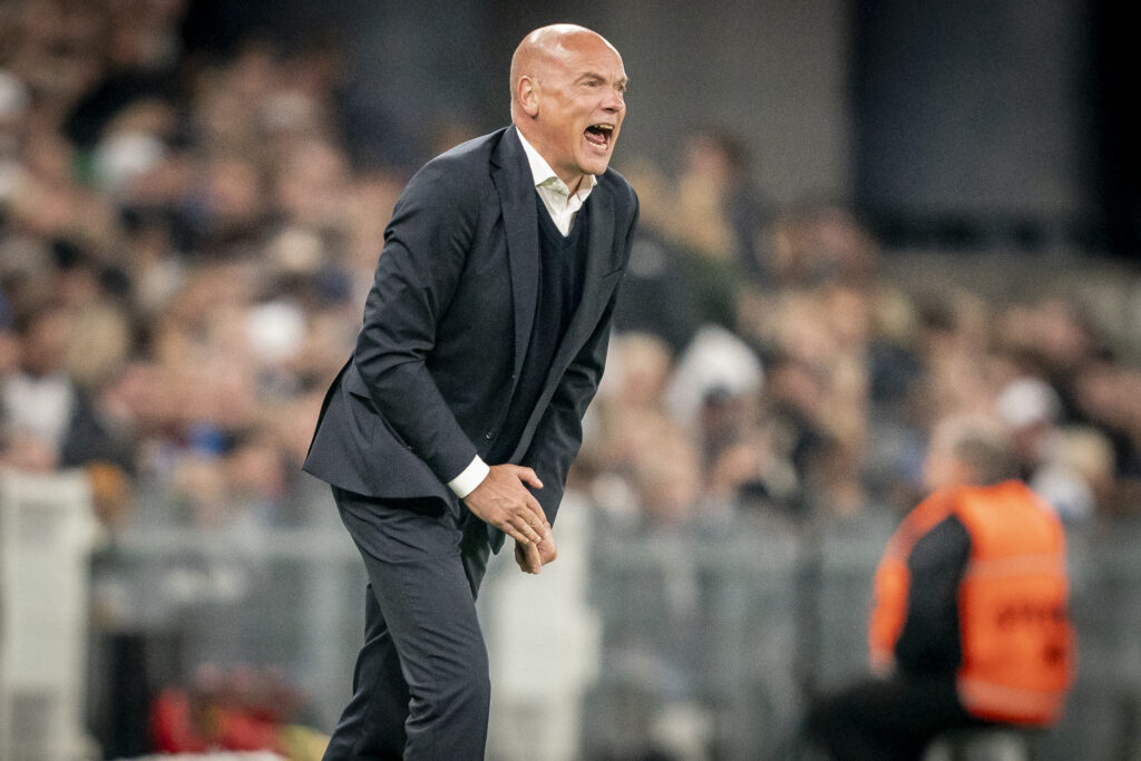 Uwe Rösler afviser at udtale sig om dommerens præstation, efter AGF tabte med 1-0 mod gæsterne fra FC Midtjylland i Superligaen.