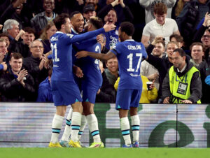 Pierre Emerick-Aubameyang kan allerede være på vej videre fra Premier League og Chelsea, da han kædes sammen med et skifte til Paris Saint-Germain PSG.