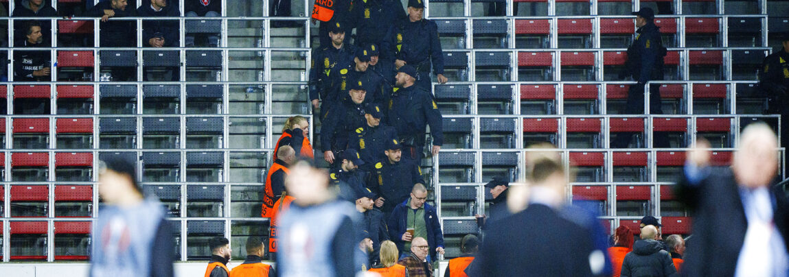 Feyenoord-fans havde tiltvunget sig adgang til flere af FC MIdtjyllands fanafsnit til europa League-opgøret mellem de to hold.