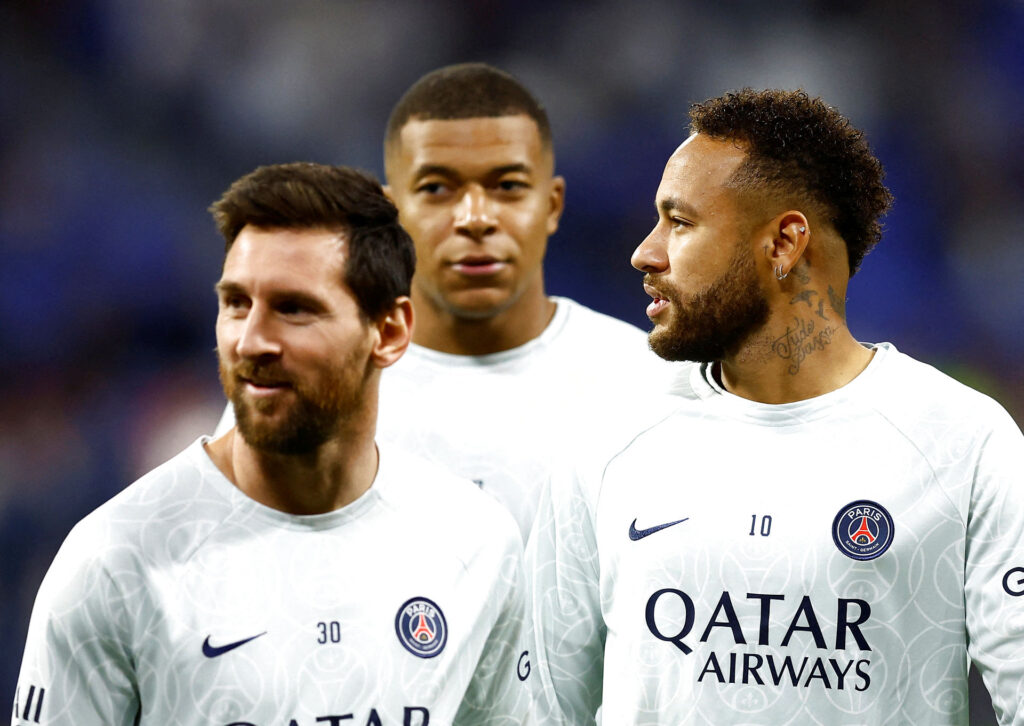 Mbappé forlanger at Neymar forlader PSG snarest, efter at brasilianeren har udvist mangel på disciplin. Således fortsætter uroen i den franske storklub.