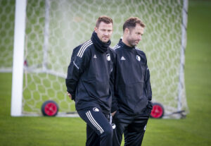 Jacob Neestrup må undvære en lang række spillere mod Brøndby